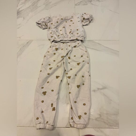 Matching smile set #10 - Picture 2 of 5